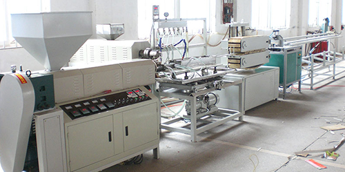 如何（hé）解決三邊封製袋機熱封（fēng）強度差的問題